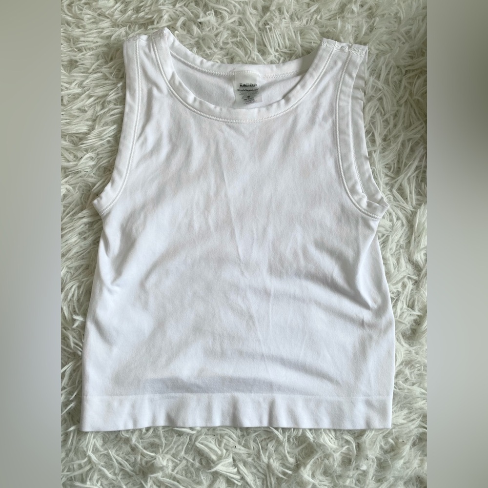 Aritzia Sunday Best Smooth Seamless Crew Tank - Picture 2 of 5
